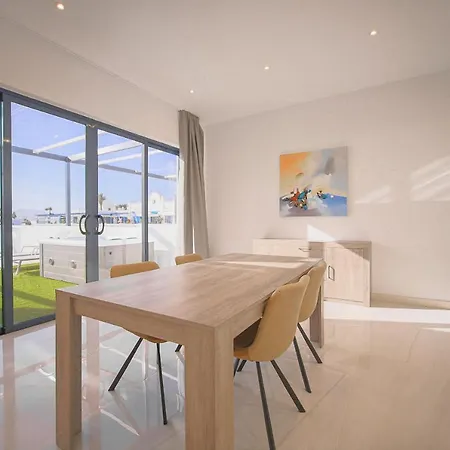 Atlantico Plaza 6a - 2 Beds - 2 Baths Puerto del Carmen (Lanzarote)